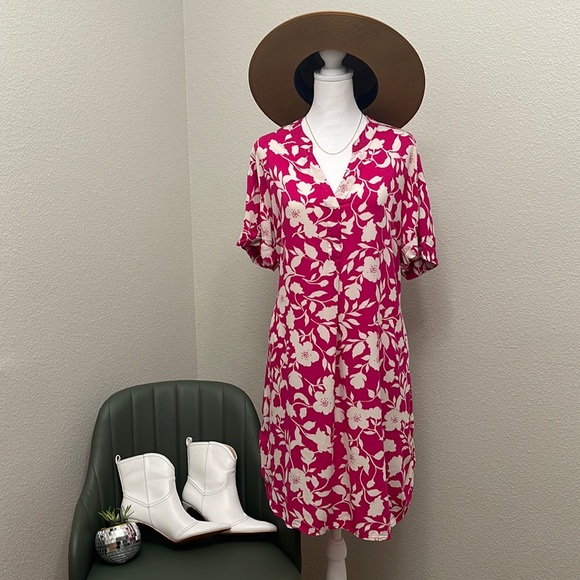 Time and Tru Dresses & Skirts - Floral Pink Dress with Pockets